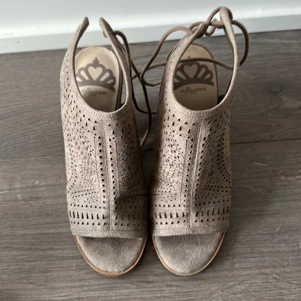 Fergalicipus sandals 6.5